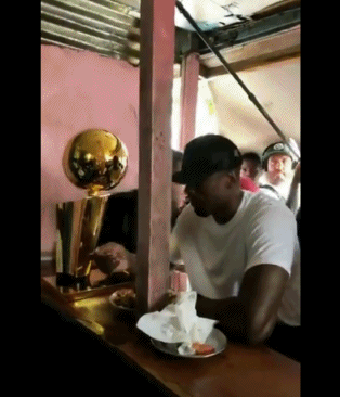 伊巴卡雄鹿 伊巴卡雄鹿